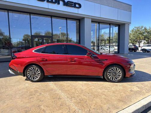 2025 Hyundai SONATA Hybrid Limited