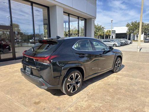 2023 Lexus UX 250h Base