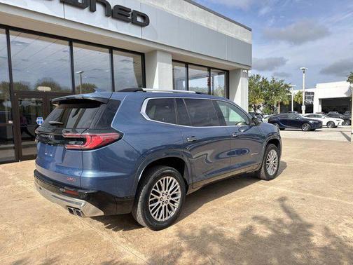 2025 GMC Acadia Denali