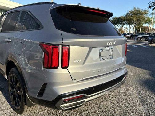 2022 Kia Sorento SX