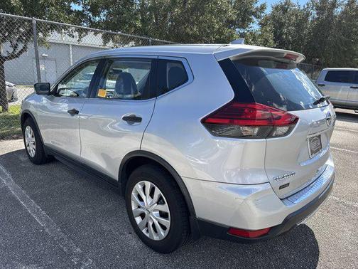 2017 Nissan Rogue S