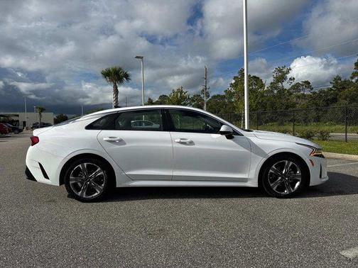 2023 Kia K5 EX