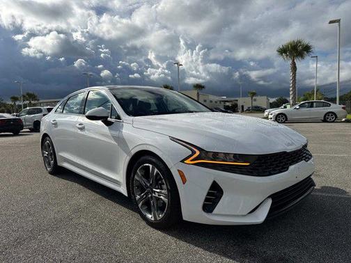 2023 Kia K5 EX