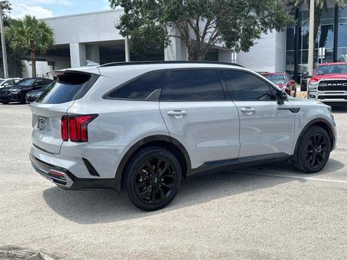 2023 Kia Sorento SX
