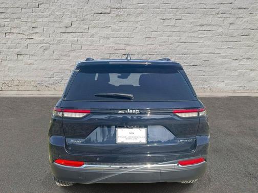 Midnight Sky 2024 Jeep Grand Cherokee Limited