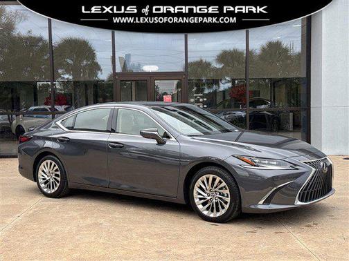 2023 Lexus ES 300h Ultra Luxury