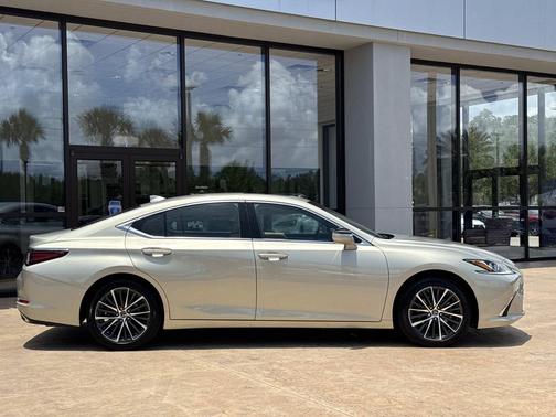 Beige / Tan 2025 Lexus ES 350 Base