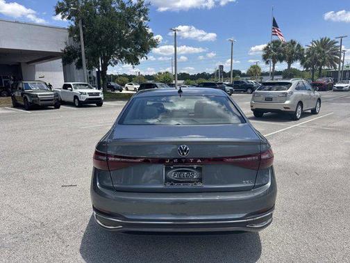 Platinum Gray Metallic 2025 Volkswagen Jetta 1.5T SEL