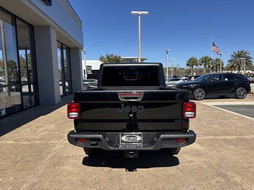 2022 Jeep Gladiator Willys 4x4