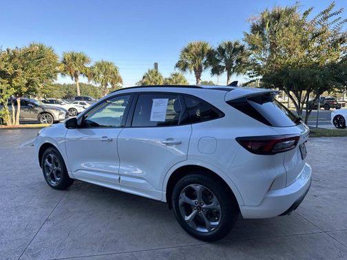 2023 Ford Escape ST-Line Select