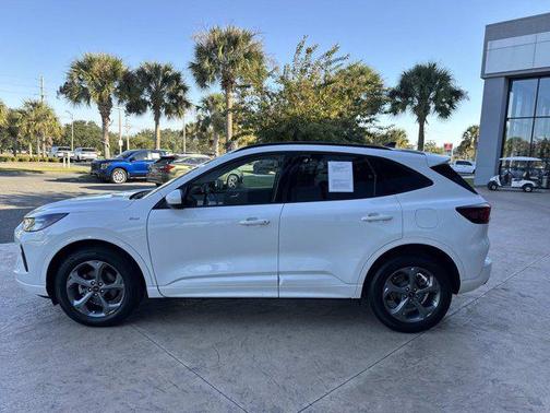 2023 Ford Escape ST-Line Select