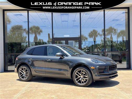 Volcano Grey Metallic 2022 Porsche Macan Macan