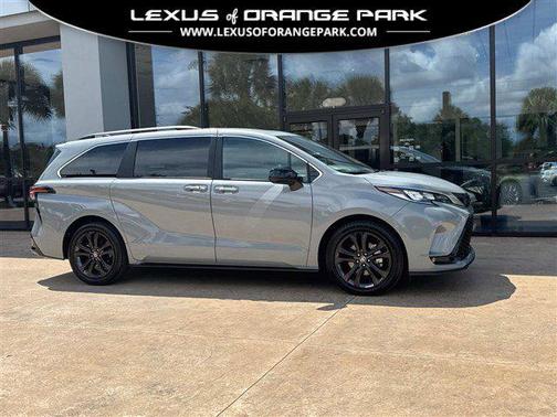 2024 Toyota Sienna XSE 7 Passenger