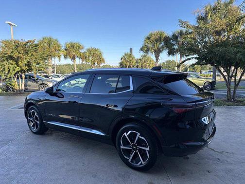 2025 Chevrolet Equinox EV LT