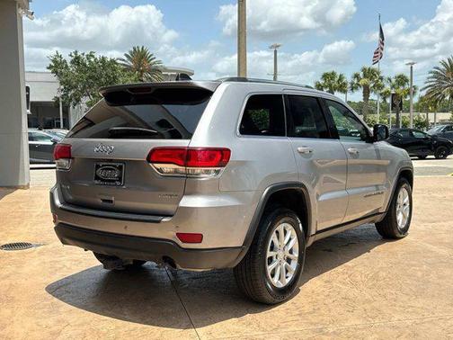 2021 Jeep Grand Cherokee Laredo