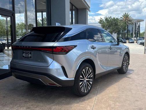2025 Lexus TX 500h F SPORT Premium