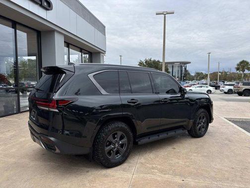 2025 Lexus LX 700h Overtrail