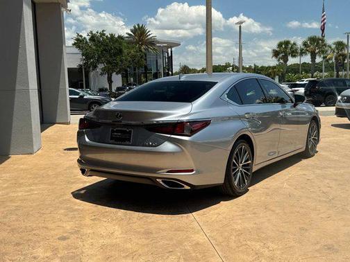2022 Lexus ES 350 Base