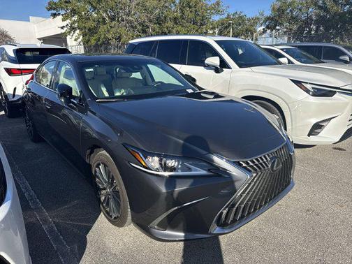 2025 Lexus ES 350 Base