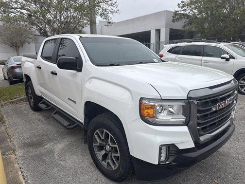 Summit White 2022 GMC Canyon AT4