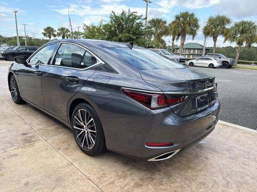 2025 Lexus ES 350 Base