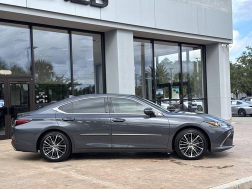 Cloudburst Gray 2024 Lexus ES 350 Base