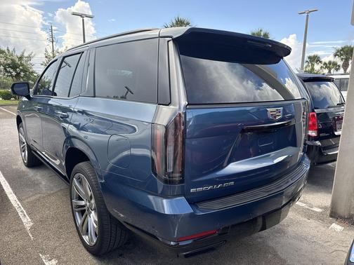 Deep Sea Metallic 2025 Cadillac Escalade Sport Platinum
