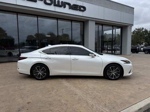 2023 Lexus ES 350 Base