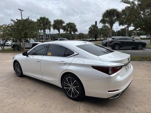 2023 Lexus ES 350 Base