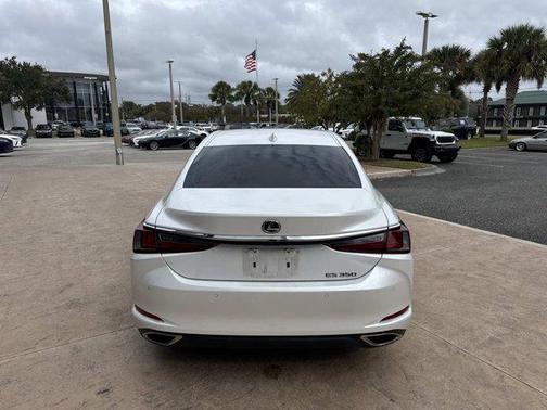 2023 Lexus ES 350 Base