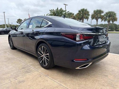2025 Lexus ES 350 Base