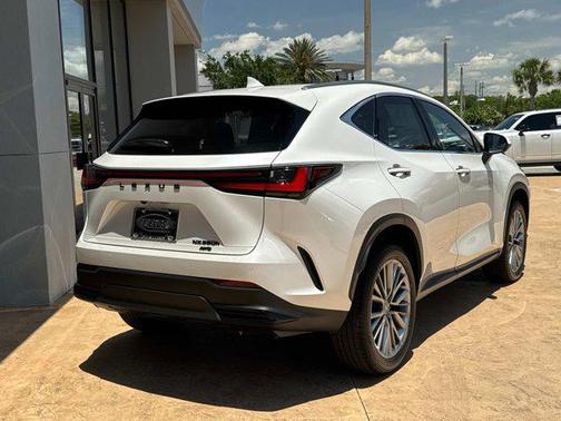 2025 Lexus NX 350h Premium