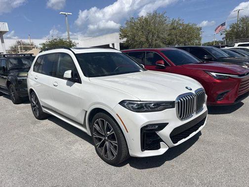 Mineral White Metallic 2019 BMW X7 xDrive40i
