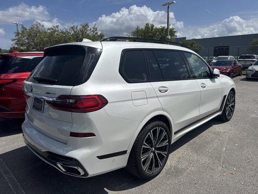 Mineral White Metallic 2019 BMW X7 xDrive40i