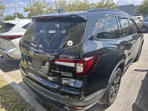 Crystal Black Pearl 2020 Honda Pilot AWD Black Edition