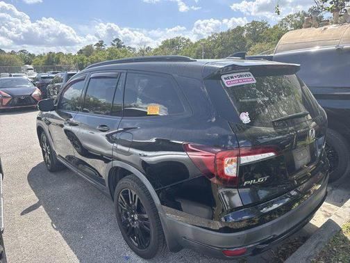 Crystal Black Pearl 2020 Honda Pilot AWD Black Edition