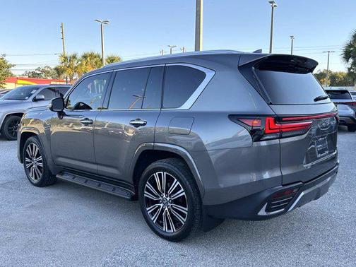 2024 Lexus LX 600 Luxury