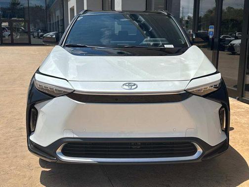 2024 Toyota bZ4X Limited