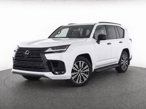 White Pearl 2025 Lexus LX 700h Luxury