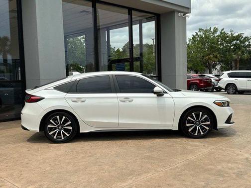 2022 Honda Civic EX-L