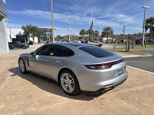 2021 Porsche Panamera Base