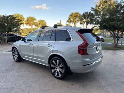 2022 Volvo XC90 T6 Inscription