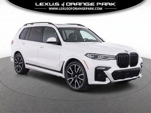 Mineral White Metallic 2021 BMW X7 xDrive40i