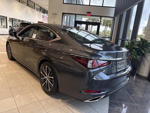 2025 Lexus ES 350 Base