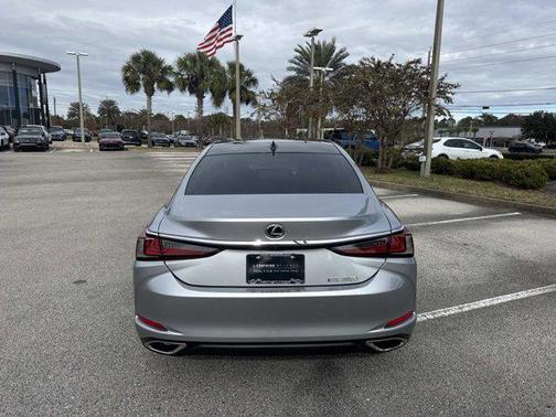 2022 Lexus ES 350 Base