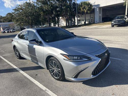 2022 Lexus ES 350 Base