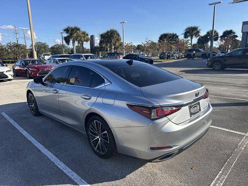 2022 Lexus ES 350 Base