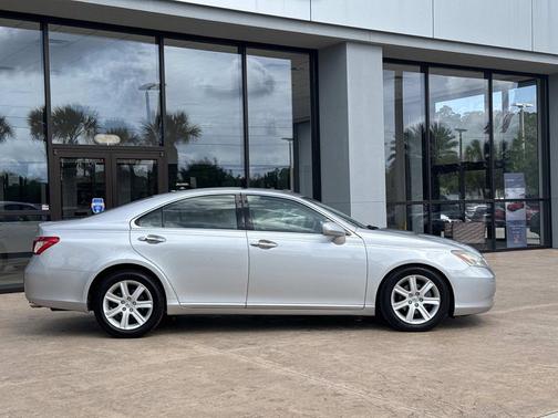 Silver 2009 Lexus ES 350 Base
