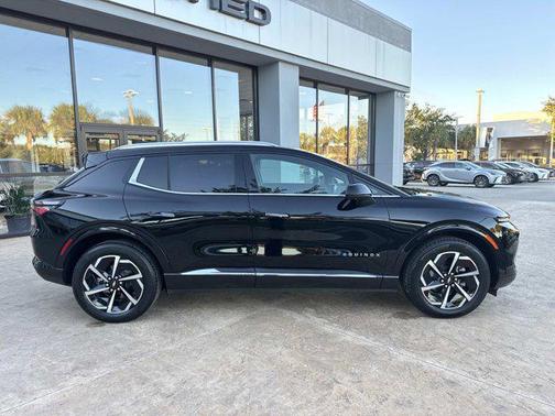 2025 Chevrolet Equinox EV LT