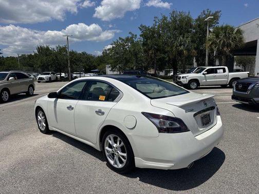 Winter Frost Pearl 2012 Nissan Maxima SV